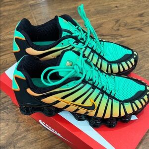 Nike Shox TL Big Kids - Size 6.5Y Green Shock/Bright Ceramic/Black/ Black